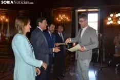 Un momento de la entrega de diplomas. /SN