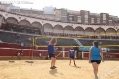 Segunda jornada de Voley Plaza en La Chata. Bernat Díez 