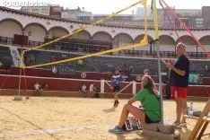 Segunda jornada de Voley Plaza en La Chata. Bernat Díez 