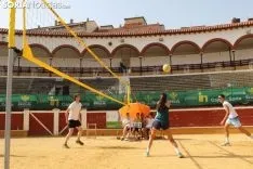 Segunda jornada de Voley Plaza en La Chata. Bernat Díez 
