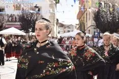imágenes del baile de La Rueda en Covaleda. /EM