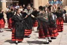 imágenes del baile de La Rueda en Covaleda. /EM