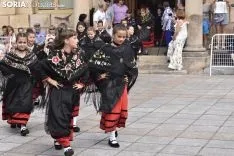 imágenes del baile de La Rueda en Covaleda. /EM