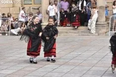 imágenes del baile de La Rueda en Covaleda. /EM