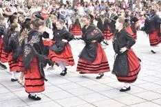 imágenes del baile de La Rueda en Covaleda. /EM