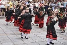 imágenes del baile de La Rueda en Covaleda. /EM