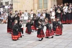 imágenes del baile de La Rueda en Covaleda. /EM