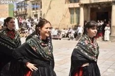 imágenes del baile de La Rueda en Covaleda. /EM