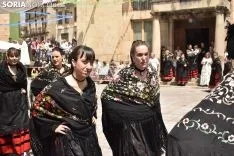 imágenes del baile de La Rueda en Covaleda. /EM