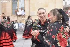 imágenes del baile de La Rueda en Covaleda. /EM