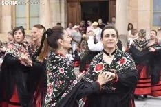 imágenes del baile de La Rueda en Covaleda. /EM
