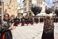 imágenes del baile de La Rueda en Covaleda. /EM