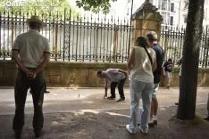 Juegos tradicionales en el lateral de la Dehesa. /EM