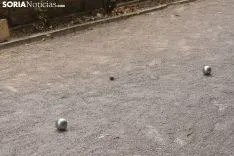 Juegos tradicionales en el lateral de la Dehesa. /EM