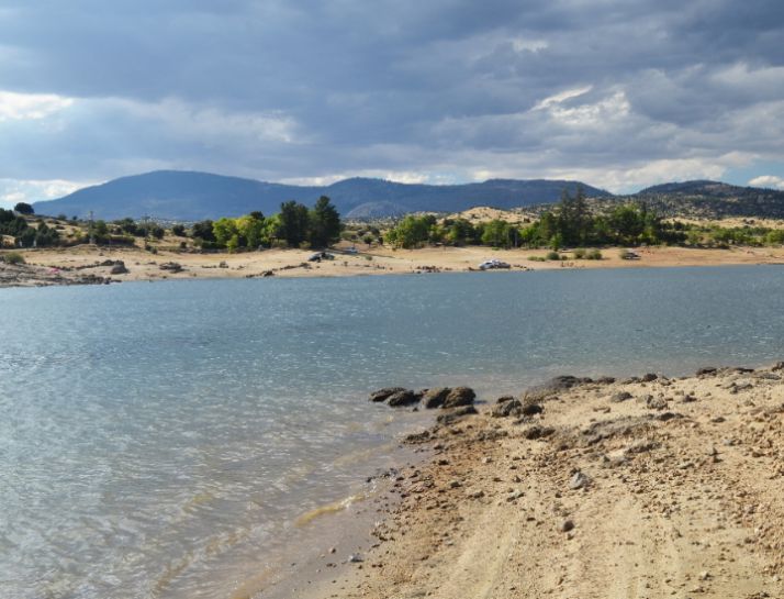 Localizan el cadáver del varón que desapareció en el pantano del Burguillo
