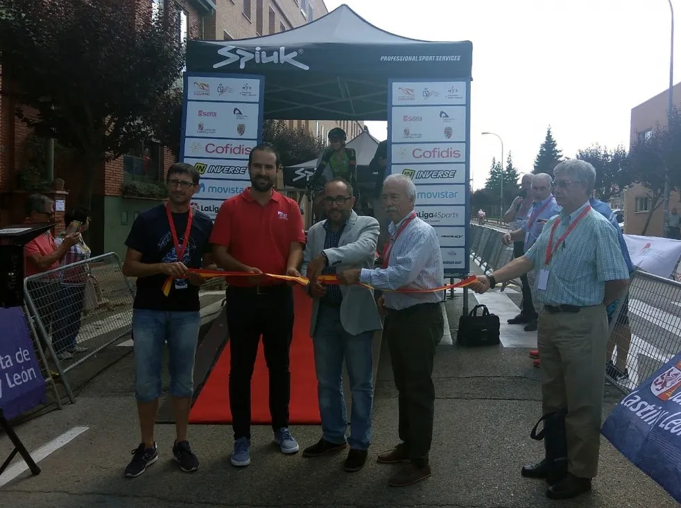 La inauguración del campeonato. 