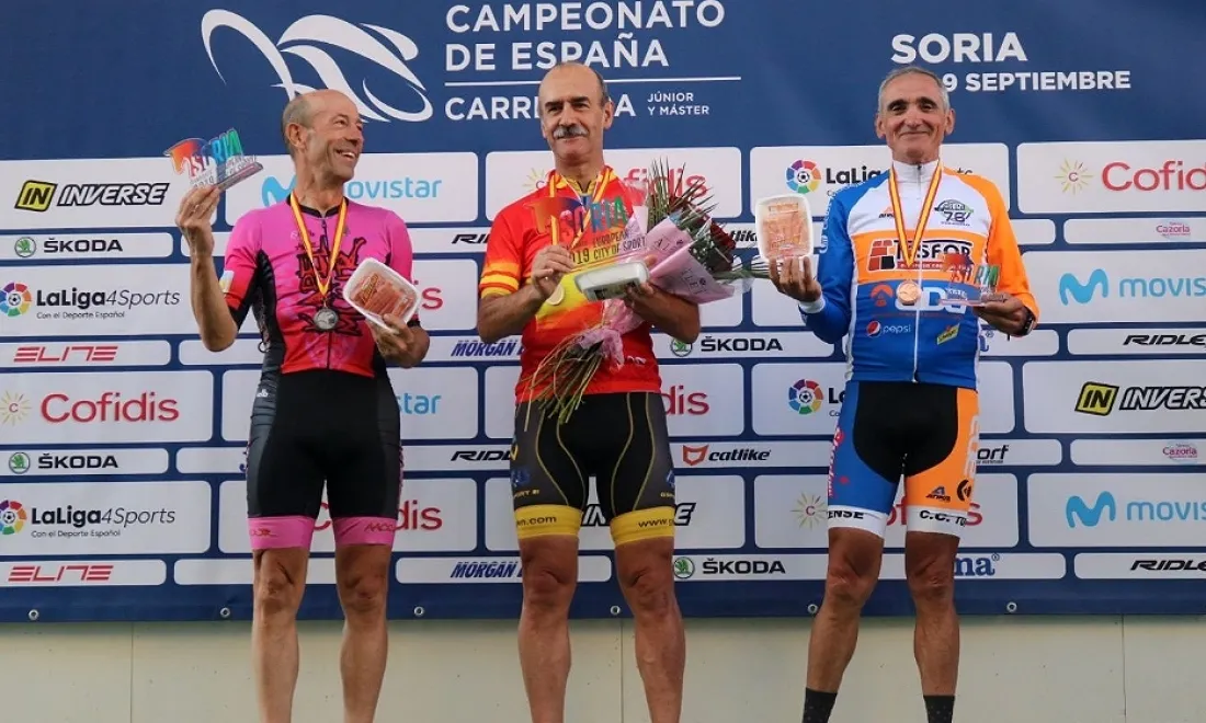 Uno de los podios tras la prueba. /RFEC