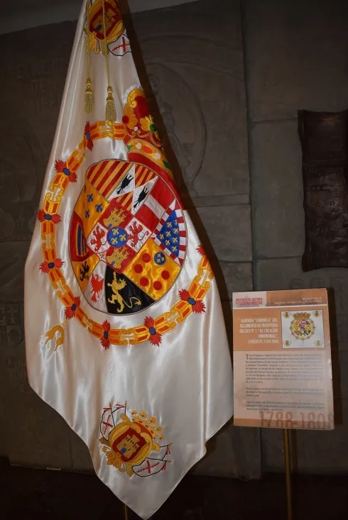 Foto 11 - Las fotos de las banderas  hist&oacute;ricas de la exposici&oacute;n 'Espa&ntilde;a en rojo y gualda'