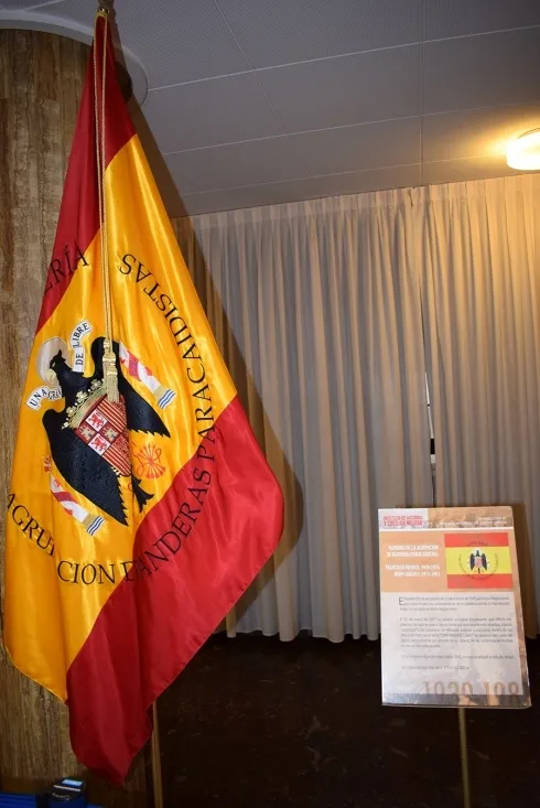 Foto 2 - Las fotos de las banderas  hist&oacute;ricas de la exposici&oacute;n 'Espa&ntilde;a en rojo y gualda'
