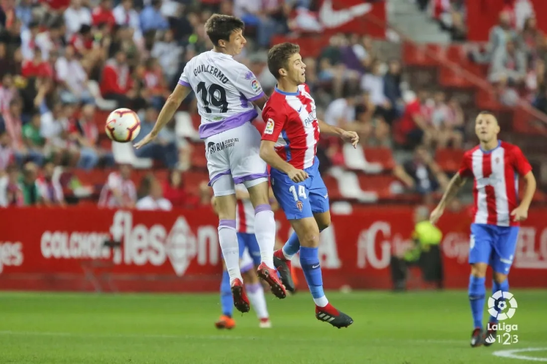 Foto 2 - Minuto a minuto: El Numancia logra un empate ante el Sporting (1-1) que sabe bien