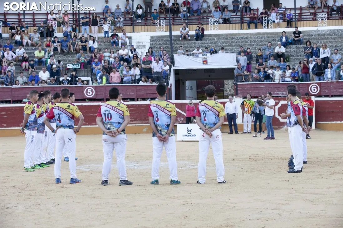 Concurso Nacional de Recortadores / María Ferrer 