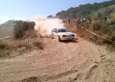 Foto 3 - Agust&iacute;n &Aacute;lvaro vence en Cervera y est&aacute; a un paso de ser bicampe&oacute;n de Espa&ntilde;a de rally de hist&oacute;ricos  