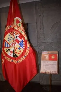 Foto 12 - Las fotos de las banderas  hist&oacute;ricas de la exposici&oacute;n 'Espa&ntilde;a en rojo y gualda'