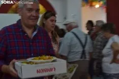 Una imagen de la comida de hermandad del barrio capitalino. /SN