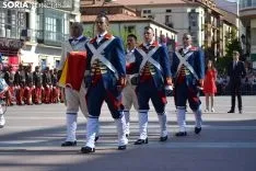 Homenaje y juramento a la bandera de España. SN