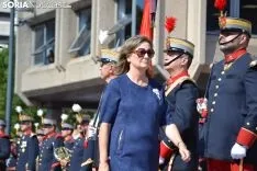 Foto 6 - (Galer&iacute;a) Besos, reverencias y saludos formales a la bandera &ldquo;de un proyecto com&uacute;n&rdquo;: Espa&ntilde;a