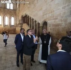 Una imagen de la visita institucional al monasterio este miércoles. /SN