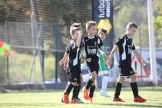 Foto 5 - Atl&eacute;tico de Madrid y el Rayo Vallecano, ganadores del Pinares Cup de b&uacute;tbol base