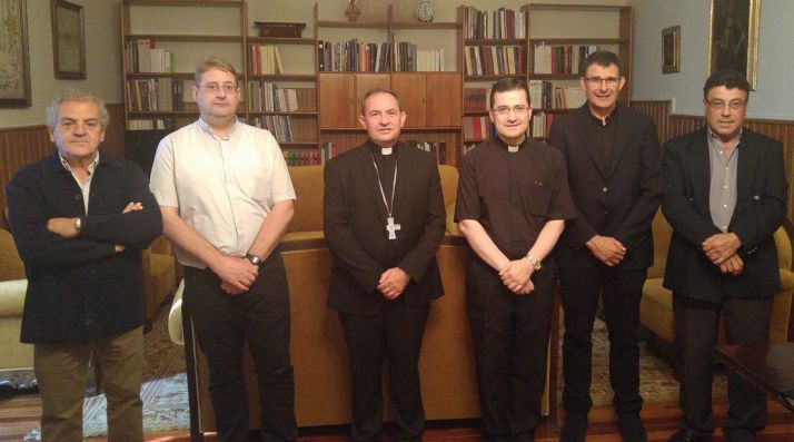 De izquierda a derecha: Antonio Arroyo, Julián Ortega, Abilio Martínez, Gabriel Rodríguez, Ángel Hernández y Alberto Dueña. /DOS