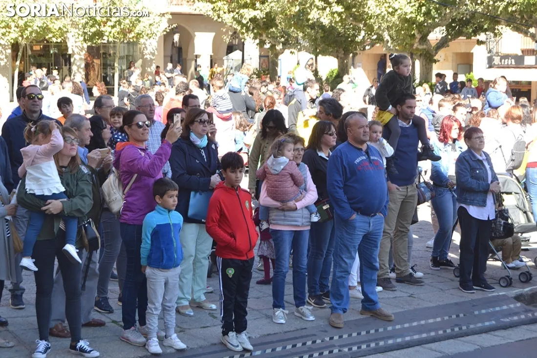 Estreno de la comparsa de Gigantes y Cabezudos.