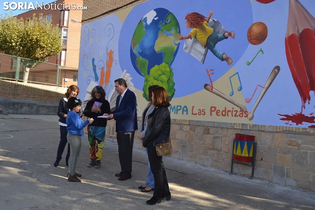 Nuevo mural en el CEIP Las Pedrizas.