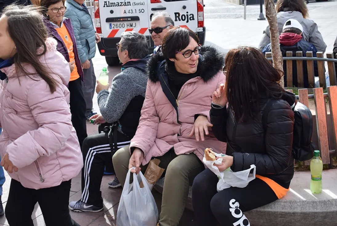 Foto 11 - Galer&iacute;a de la multitudinaria VI edici&oacute;n 'Camino por Soria contra el c&aacute;ncer'  (190 fotos)