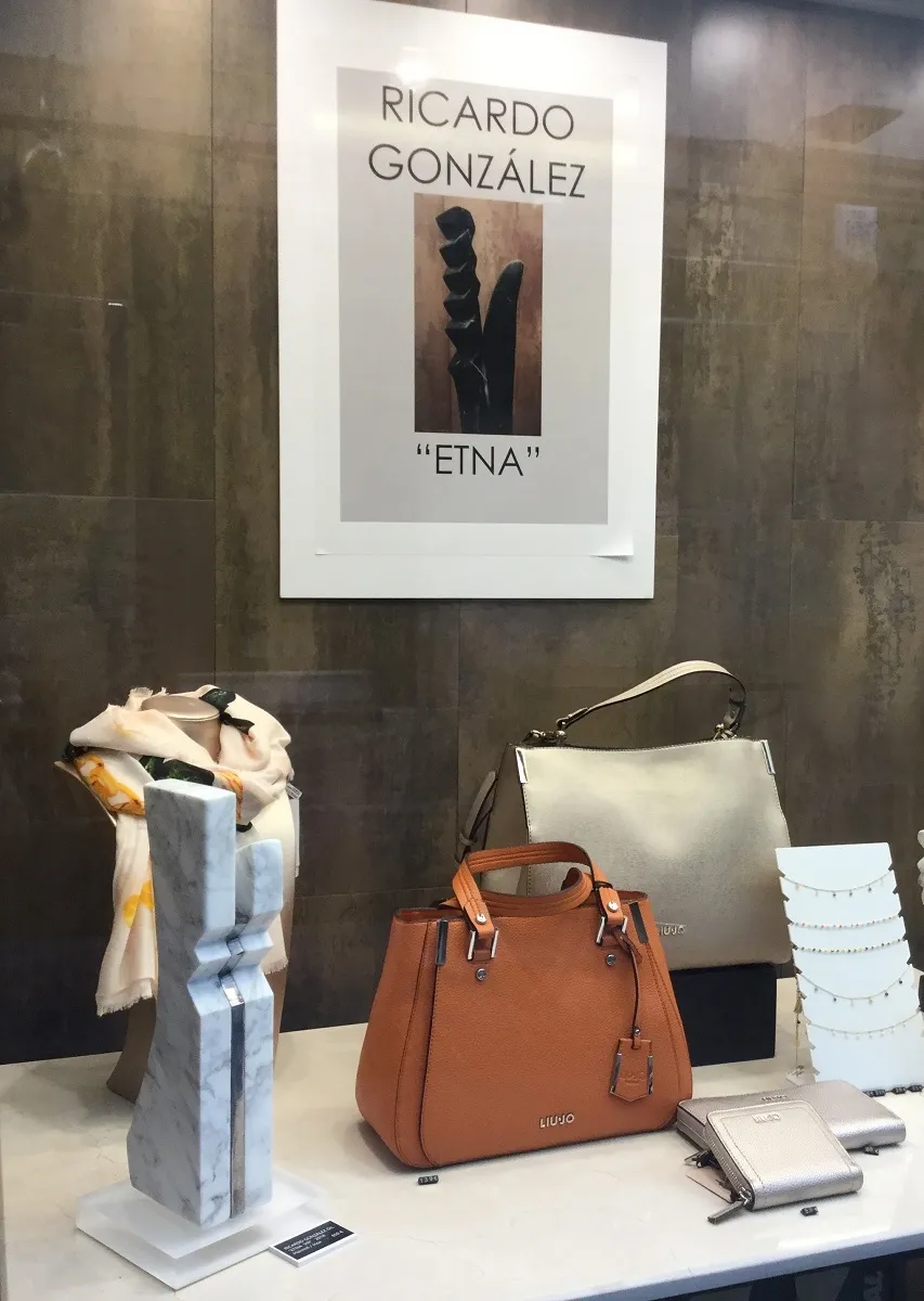 Foto 2 - 'Etna', de Ricardo G&oacute;mez, inunda de escultura el 'Espacio de Arte' Monreal