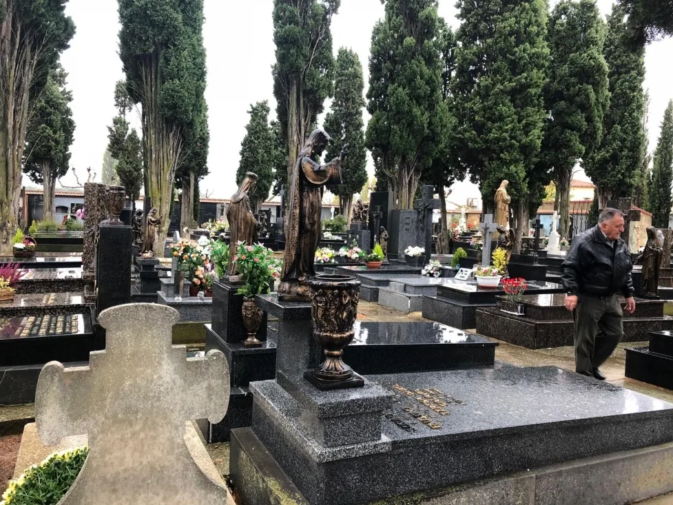 Una imagen del cementerio este miércoles. /Ayto. Olv.