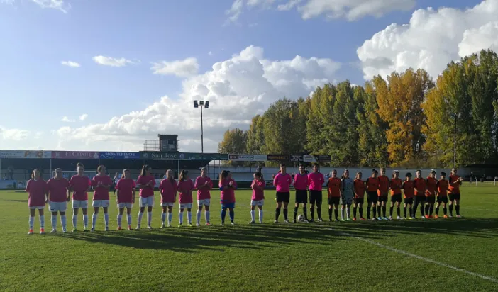Imágenes del San José Femenino- Parquesol 'C'. /Tw