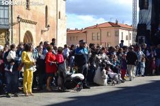 Estreno de la comparsa de Gigantes y Cabezudos.