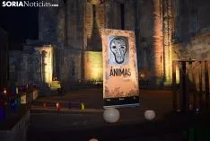 Foto 14 - Galer&iacute;a de im&aacute;genes: Emocionante e inquietante lectura de relatos en las ruinas de San Nicol&aacute;s