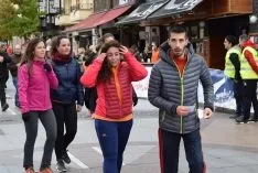 Foto 70 - Galer&iacute;a de la multitudinaria VI edici&oacute;n 'Camino por Soria contra el c&aacute;ncer'  (190 fotos)
