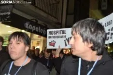 Una imagen de la multitudinaria manifestación de esta tarde de viernes. /SN
