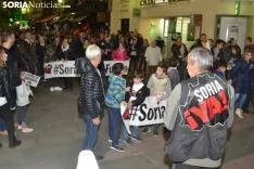Una imagen de la multitudinaria manifestación de esta tarde de viernes. /SN
