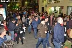 Una imagen de la multitudinaria manifestación de esta tarde de viernes. /SN