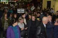 Una imagen de la multitudinaria manifestación de esta tarde de viernes. /SN