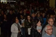 Una imagen de la multitudinaria manifestación de esta tarde de viernes. /SN
