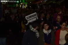 Una imagen de la multitudinaria manifestación de esta tarde de viernes. /SN