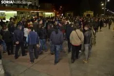 Una imagen de la multitudinaria manifestación de esta tarde de viernes. /SN