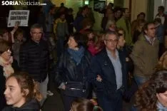 Una imagen de la multitudinaria manifestación de esta tarde de viernes. /SN